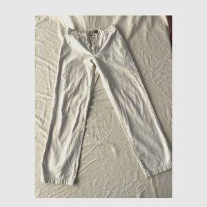 GAP Low Rise Straight Leg Size 2R  Khaki Pants